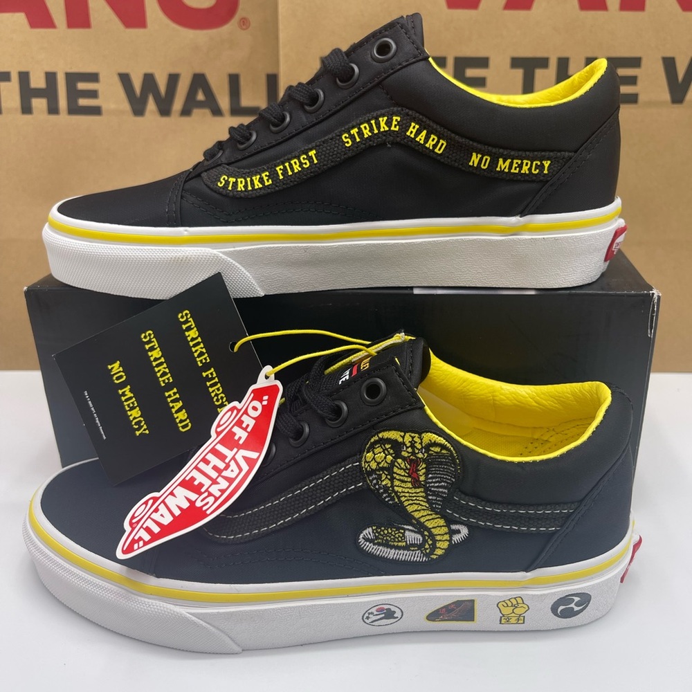 Vans Men’s Old Skool
Cobra Kai Black/Yellow/White Sneakers 
VN0A3WKT05N - Picture 16 of 16